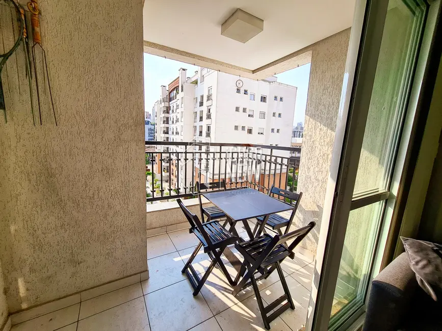 Foto 6 de Apartamento com 2 quartos à venda, 74m2 em Água Verde, Curitiba - PR