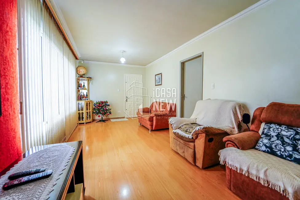 Casa com 3 quartos à venda, 195m2 em Boqueirão, Curitiba - PR - imagem 6 Foto 6 de Casa com 3 quartos à venda, 195m2 em Boqueirão, Curitiba - PR