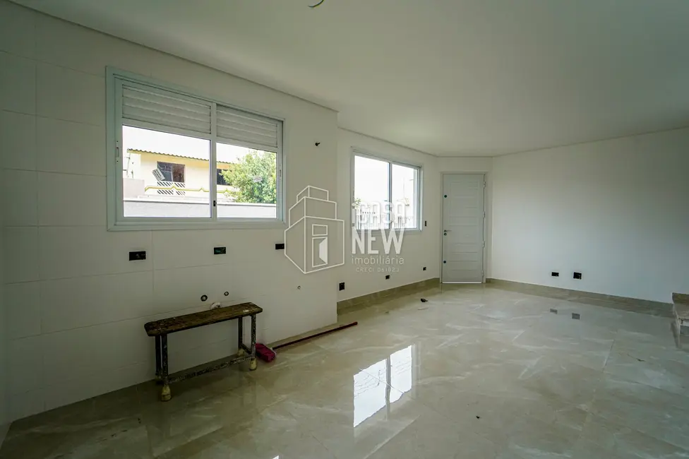 Sobrado com 3 quartos à venda, 125m2 em Sítio Cercado, Curitiba - PR - imagem 7 Foto 7 de Sobrado com 3 quartos à venda, 125m2 em Sítio Cercado, Curitiba - PR