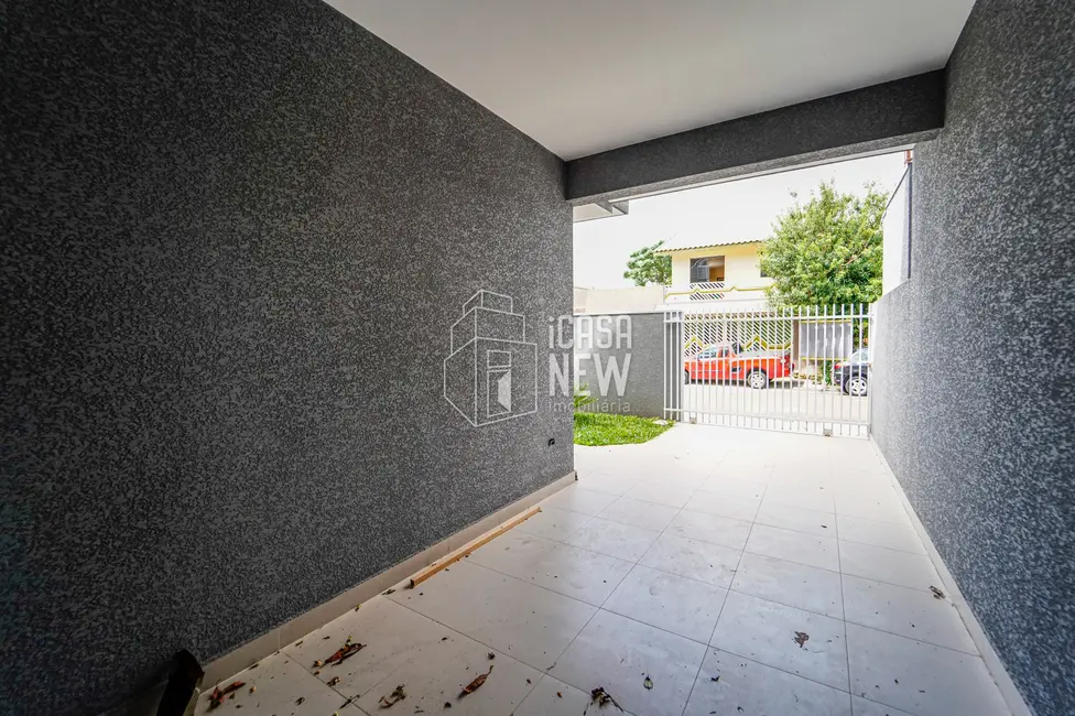 Sobrado com 3 quartos à venda, 125m2 em Sítio Cercado, Curitiba - PR - imagem 4 Foto 4 de Sobrado com 3 quartos à venda, 125m2 em Sítio Cercado, Curitiba - PR