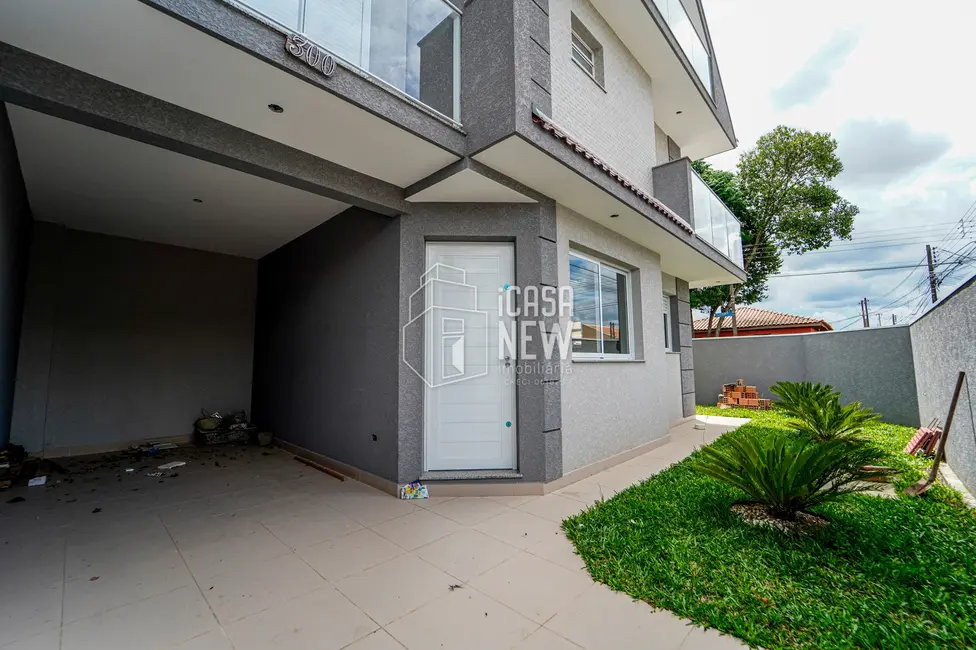 Sobrado com 3 quartos à venda, 125m2 em Sítio Cercado, Curitiba - PR - imagem 3 Foto 3 de Sobrado com 3 quartos à venda, 125m2 em Sítio Cercado, Curitiba - PR