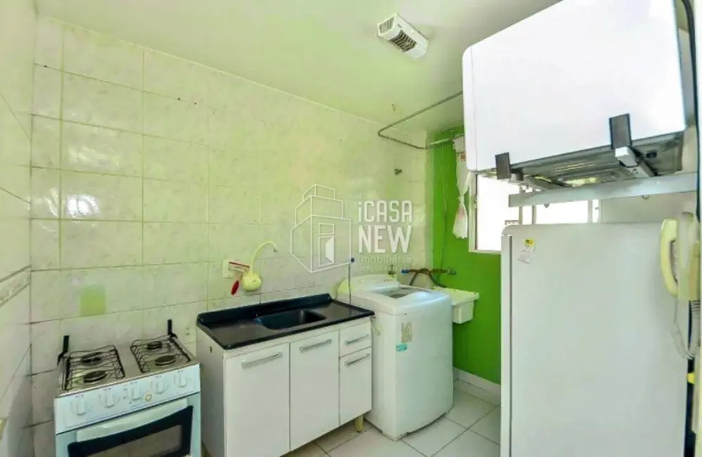 Foto 2 de Apartamento com 2 quartos à venda, 48m2 em Sítio Cercado, Curitiba - PR