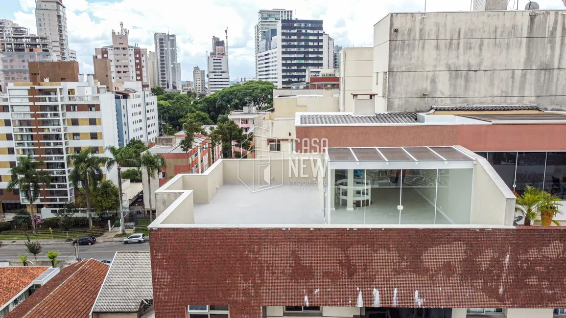 Apartamento com 2 quartos à venda, 163m2 em Água Verde, Curitiba - PR - imagem 3 Foto 3 de Apartamento com 2 quartos à venda, 163m2 em Água Verde, Curitiba - PR