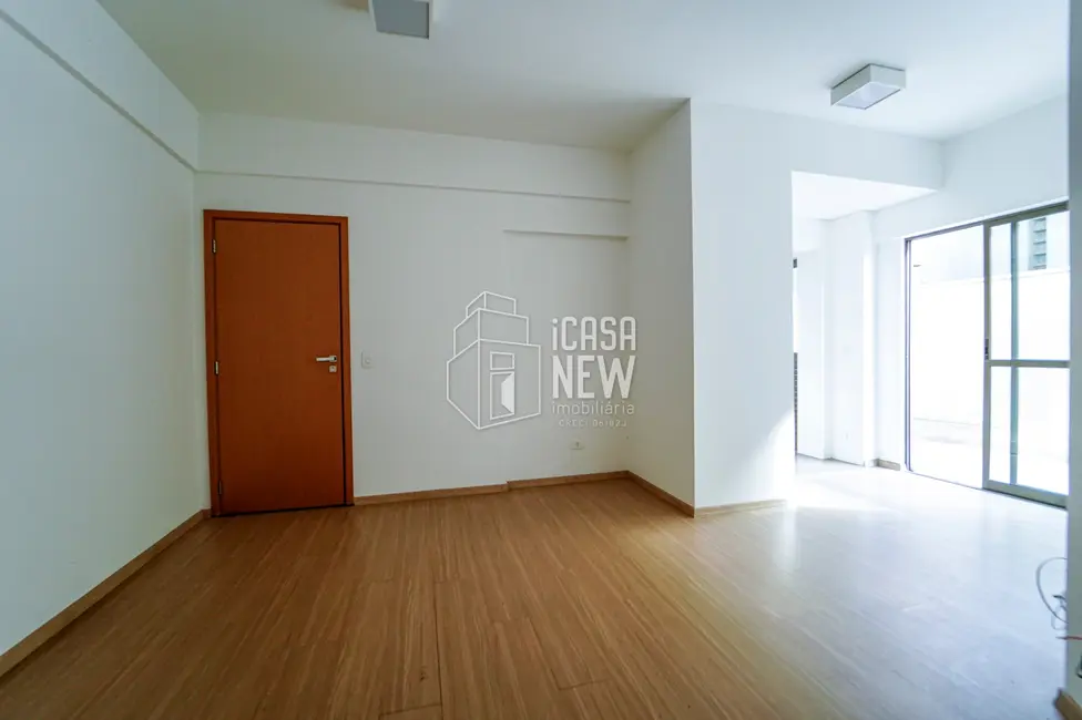 Foto 4 de Apartamento com 2 quartos à venda, 104m2 em Bigorrilho, Curitiba - PR