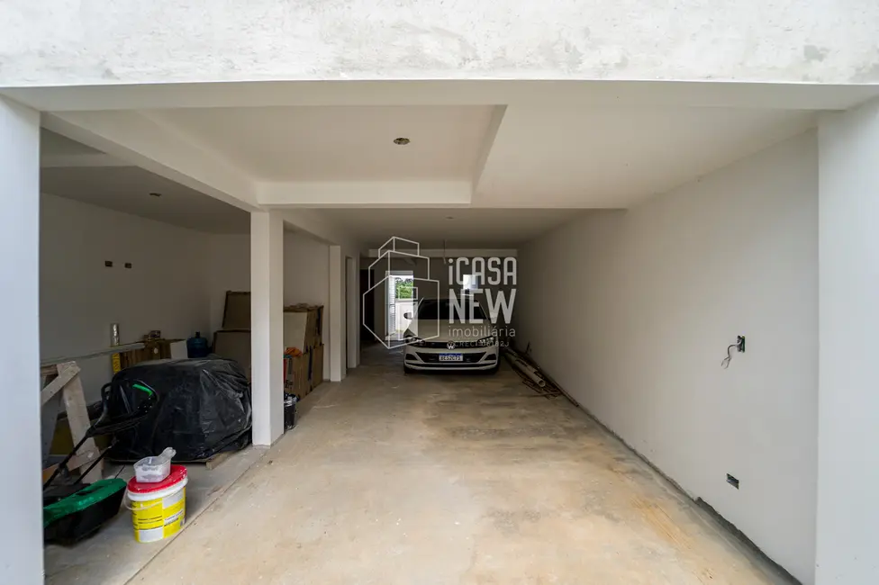 Sobrado com 5 quartos à venda, 270m2 em Cachoeira, Curitiba - PR - imagem 4 Foto 4 de Sobrado com 5 quartos à venda, 270m2 em Cachoeira, Curitiba - PR