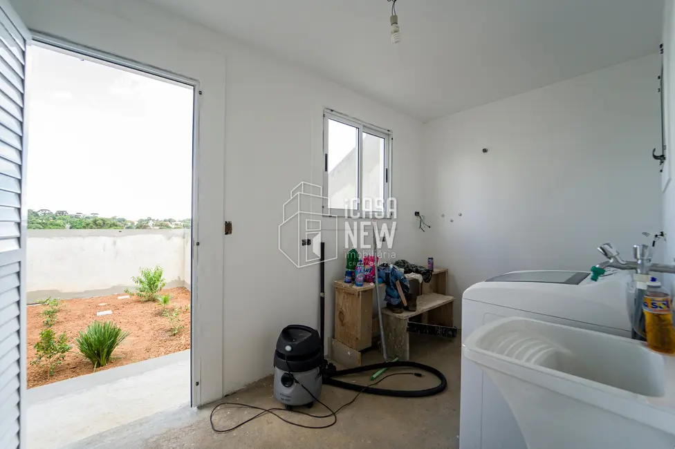 Sobrado com 5 quartos à venda, 270m2 em Cachoeira, Curitiba - PR - imagem 8 Foto 8 de Sobrado com 5 quartos à venda, 270m2 em Cachoeira, Curitiba - PR