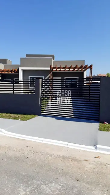 Foto 2 de Casa com 3 quartos à venda, 65m2 em Matinhos - PR