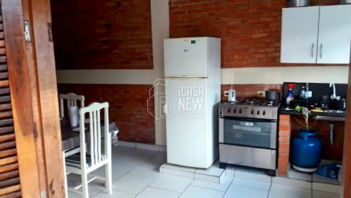 Foto 9 de Casa com 4 quartos à venda, 209m2 em Guaratuba - PR