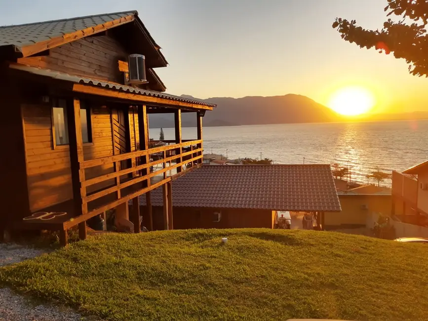 Foto 1 de Casa com 5 quartos à venda, 300m2 em Ribeirão da Ilha, Florianopolis - SC