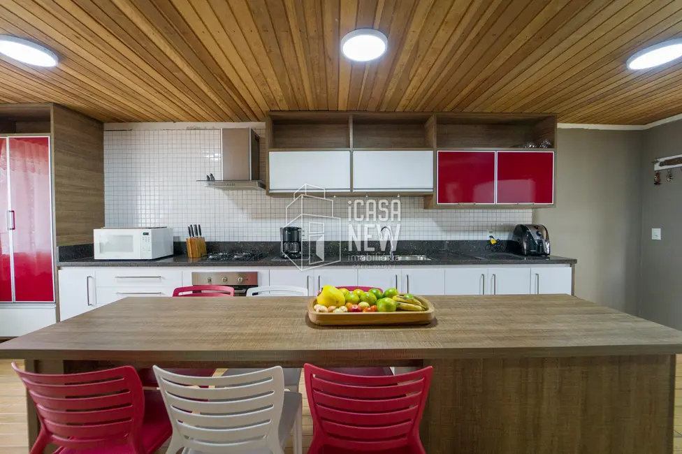 Casa com 4 quartos à venda, 250m2 em Borda do Campo, Sao Jose Dos Pinhais - PR - imagem 8 Foto 8 de Casa com 4 quartos à venda, 250m2 em Borda do Campo, Sao Jose Dos Pinhais - PR