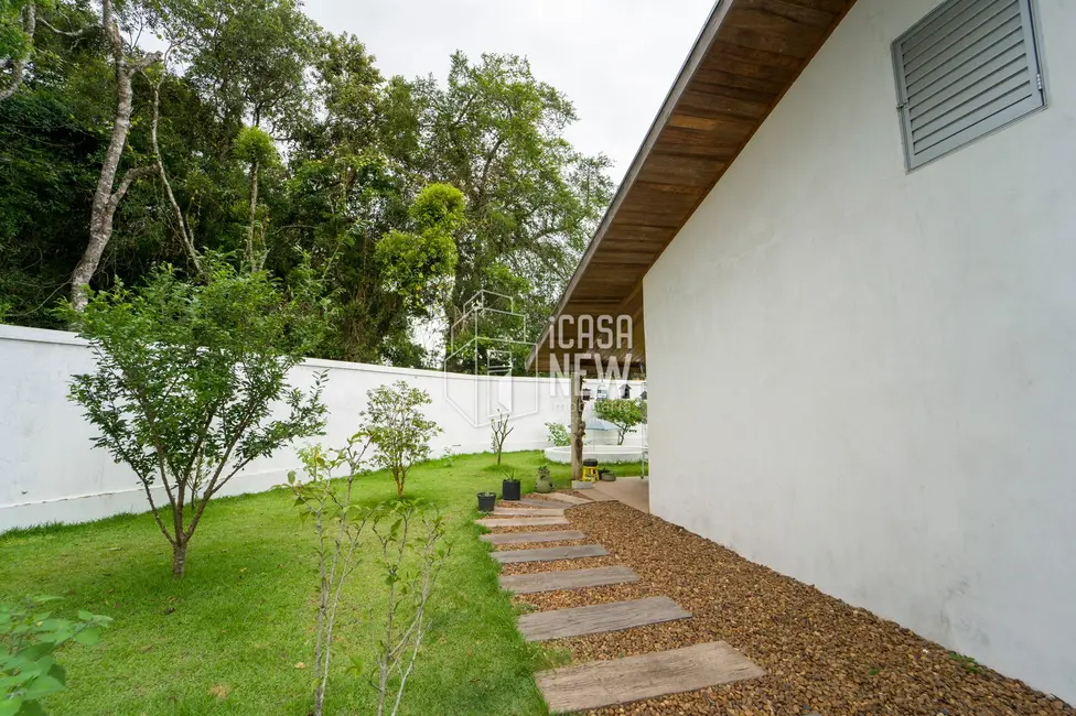 Casa com 4 quartos à venda, 250m2 em Borda do Campo, Sao Jose Dos Pinhais - PR - imagem 6 Foto 6 de Casa com 4 quartos à venda, 250m2 em Borda do Campo, Sao Jose Dos Pinhais - PR