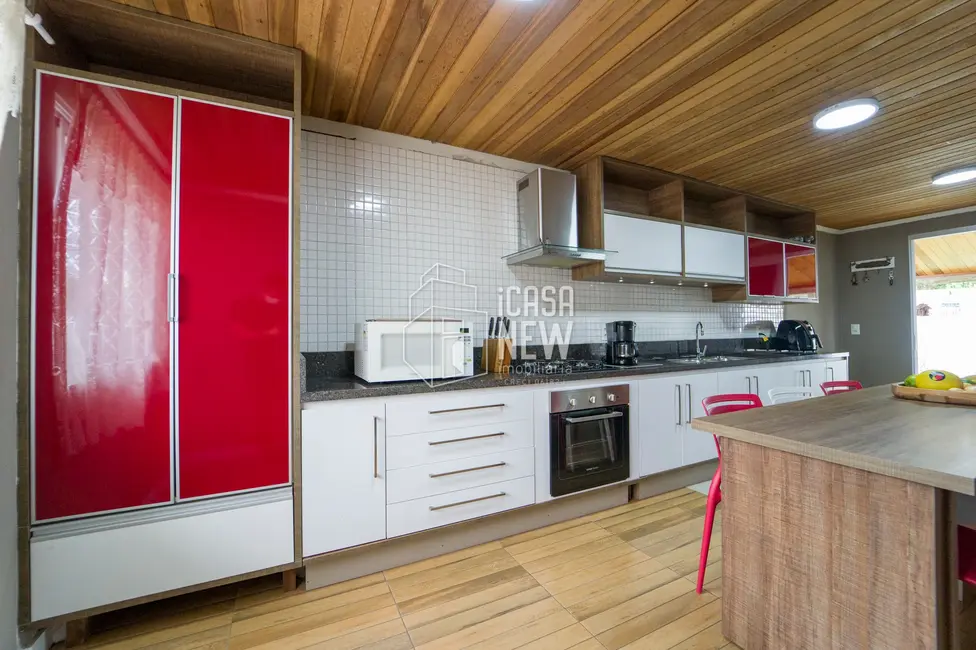 Casa com 4 quartos à venda, 250m2 em Borda do Campo, Sao Jose Dos Pinhais - PR - imagem 9 Foto 9 de Casa com 4 quartos à venda, 250m2 em Borda do Campo, Sao Jose Dos Pinhais - PR