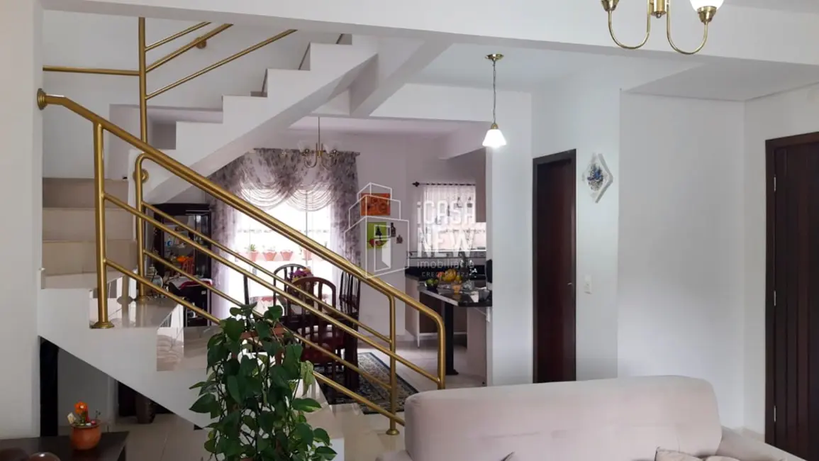 Casa de Condomínio com 3 quartos à venda, 118m2 em Santa Cândida, Curitiba - PR - imagem 4 Foto 4 de Casa de Condomínio com 3 quartos à venda, 118m2 em Santa Cândida, Curitiba - PR