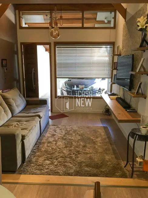 Foto 8 de Casa com 2 quartos à venda, 75m2 em Uberaba, Curitiba - PR