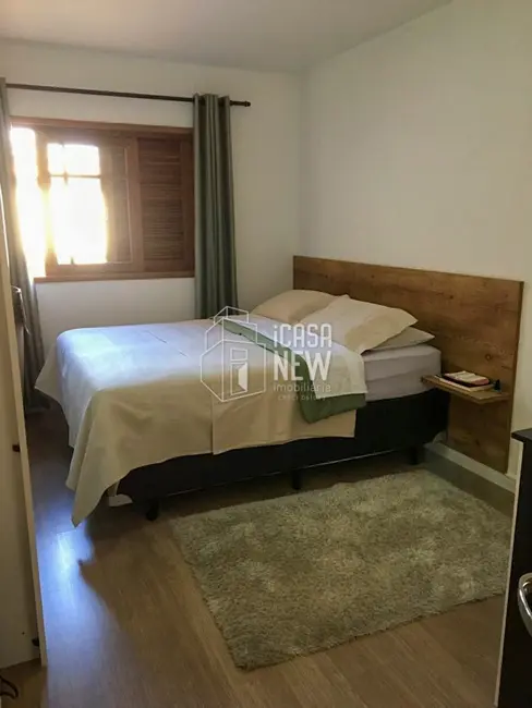 Foto 9 de Casa com 2 quartos à venda, 75m2 em Uberaba, Curitiba - PR