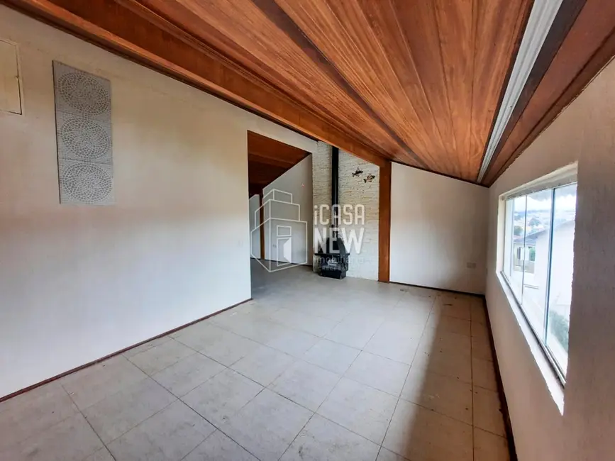 Foto 3 de Sobrado com 3 quartos à venda, 170m2 em Xaxim, Curitiba - PR