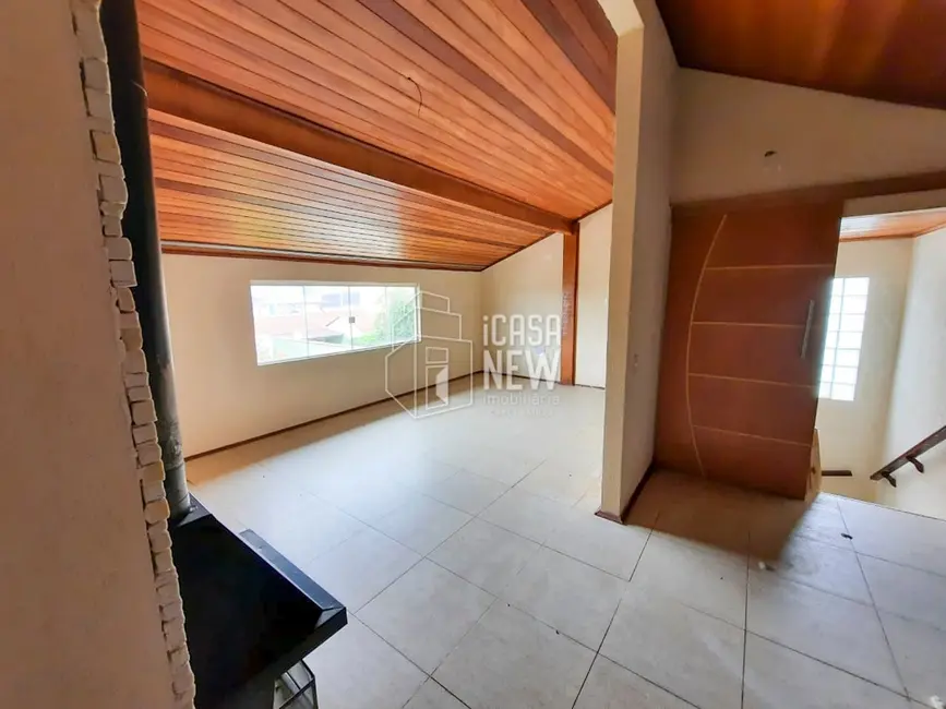 Foto 4 de Sobrado com 3 quartos à venda, 170m2 em Xaxim, Curitiba - PR