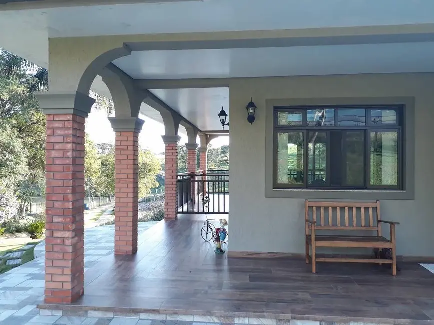 Chácara com 7 quartos à venda, 200m2 em Umbará, Curitiba - PR - imagem 3 Foto 3 de Chácara com 7 quartos à venda, 200m2 em Umbará, Curitiba - PR