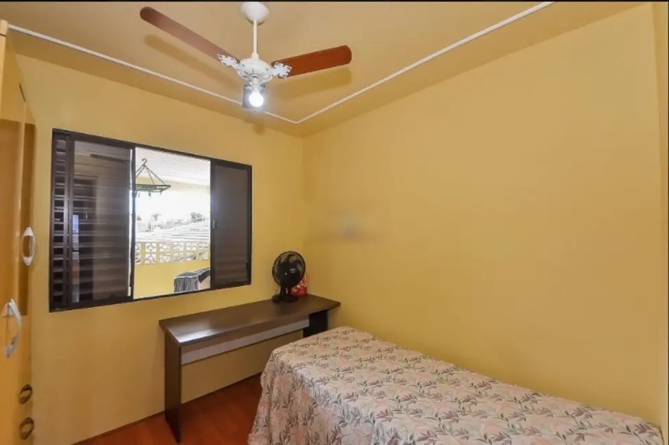 Sobrado com 3 quartos à venda, 130m2 em Hauer, Curitiba - PR - imagem 7 Foto 7 de Sobrado com 3 quartos à venda, 130m2 em Hauer, Curitiba - PR