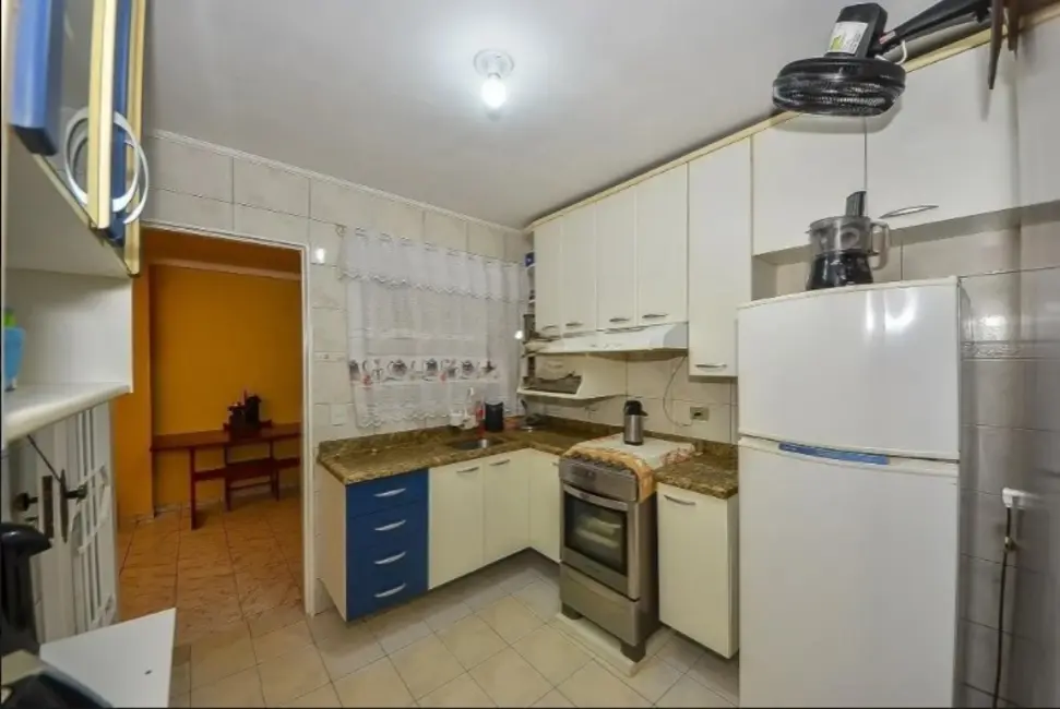 Sobrado com 3 quartos à venda, 130m2 em Hauer, Curitiba - PR - imagem 3 Foto 3 de Sobrado com 3 quartos à venda, 130m2 em Hauer, Curitiba - PR