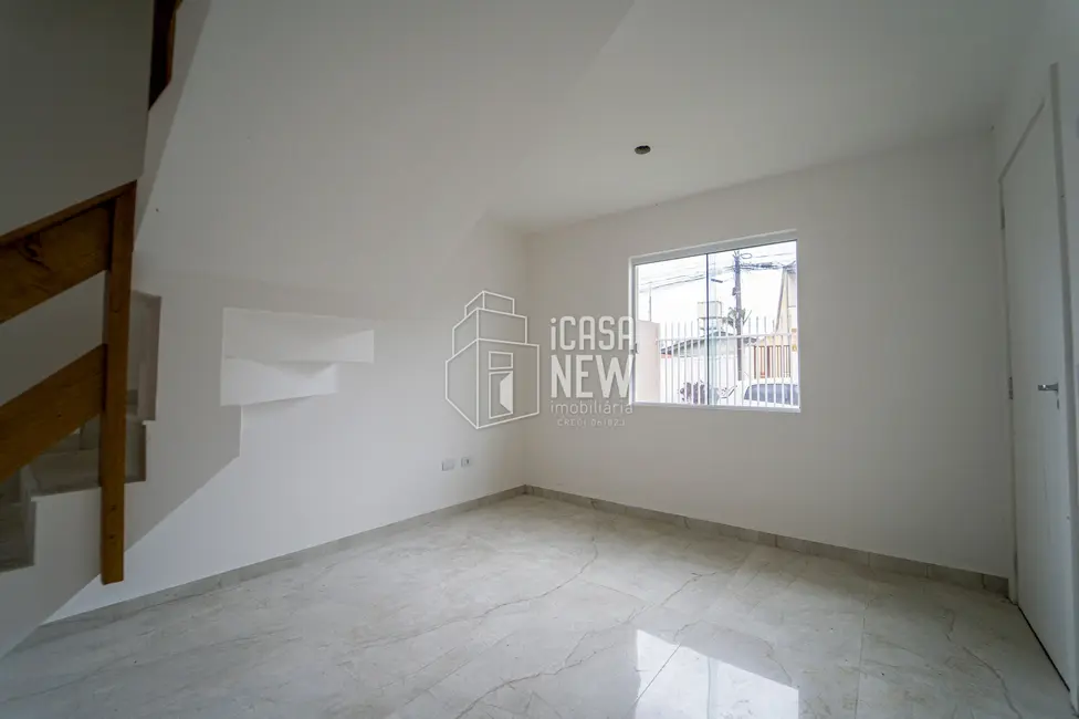 Sobrado com 3 quartos à venda, 70m2 em Alto Boqueirão, Curitiba - PR - imagem 3 Foto 3 de Sobrado com 3 quartos à venda, 70m2 em Alto Boqueirão, Curitiba - PR
