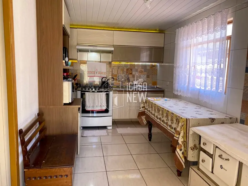 Foto 5 de Casa com 3 quartos à venda, 60m2 em Xaxim, Curitiba - PR