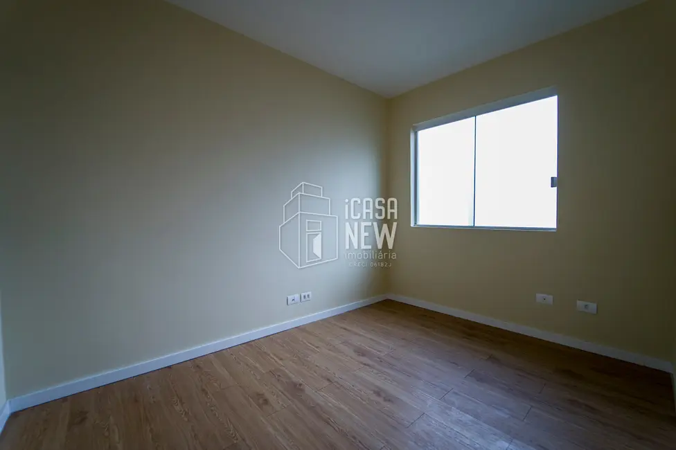 Apartamento com 2 quartos à venda, 55m2 em Capão Raso, Curitiba - PR - imagem 4 Foto 4 de Apartamento com 2 quartos à venda, 55m2 em Capão Raso, Curitiba - PR