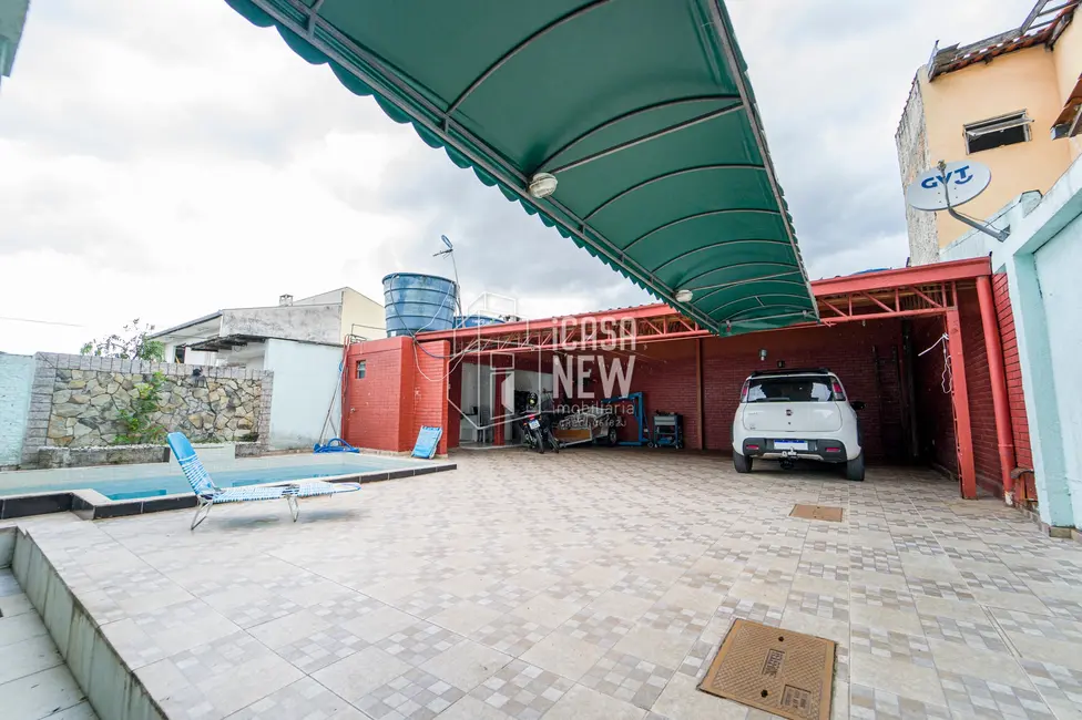 Foto 8 de Sobrado com 5 quartos à venda, 293m2 em Xaxim, Curitiba - PR