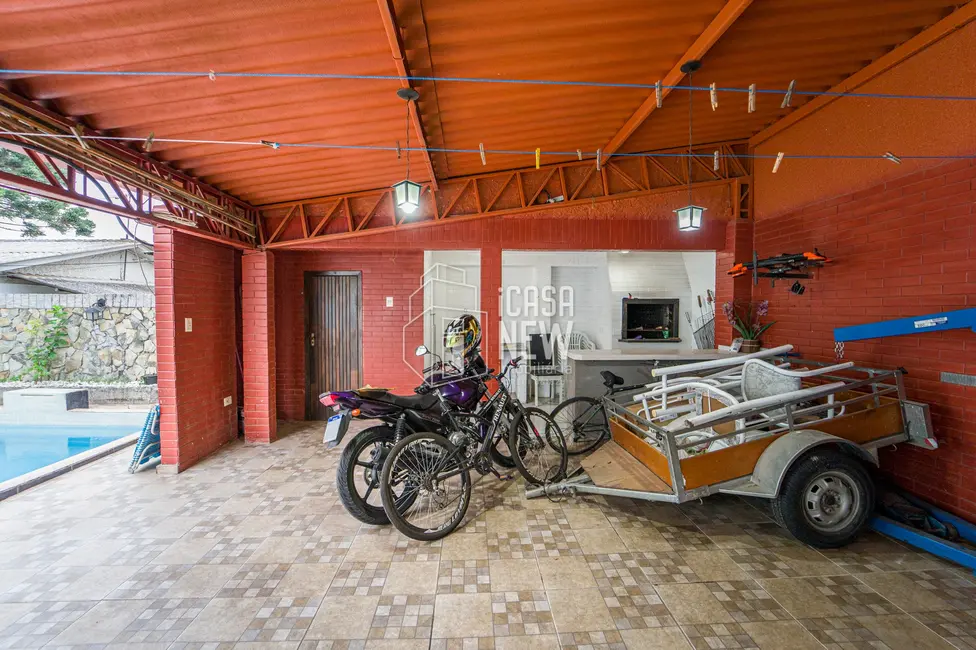 Foto 9 de Sobrado com 5 quartos à venda, 293m2 em Xaxim, Curitiba - PR