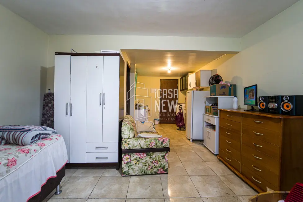Foto 2 de Sobrado com 5 quartos à venda, 293m2 em Xaxim, Curitiba - PR
