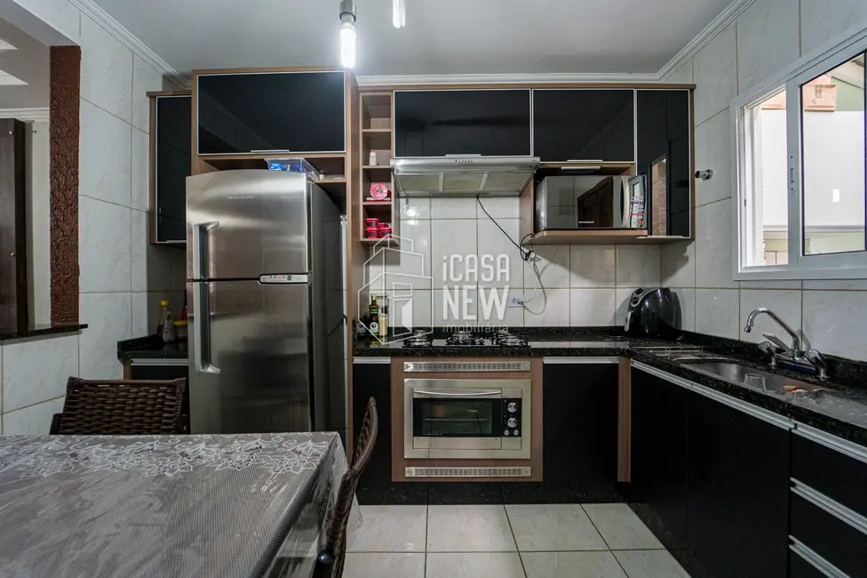 Sobrado com 2 quartos à venda, 67m2 em Umbará, Curitiba - PR - imagem 4 Foto 4 de Sobrado com 2 quartos à venda, 67m2 em Umbará, Curitiba - PR