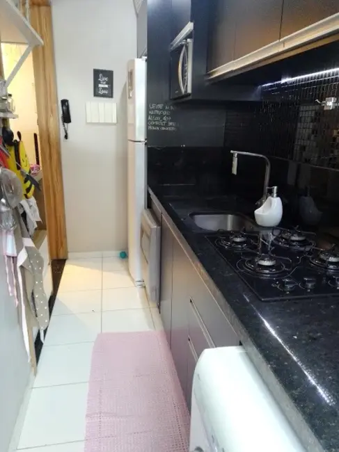 Foto 5 de Apartamento com 2 quartos à venda, 44m2 em Pinheirinho, Curitiba - PR