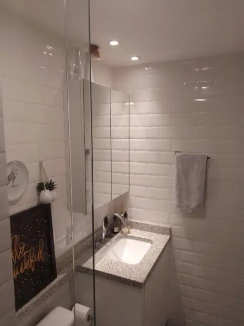 Foto 9 de Apartamento com 2 quartos à venda, 44m2 em Pinheirinho, Curitiba - PR