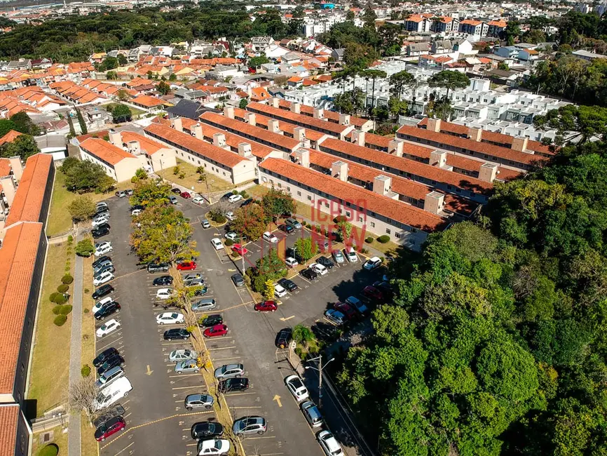 Foto 3 de Apartamento com 3 quartos à venda, 53m2 em Uberaba, Curitiba - PR