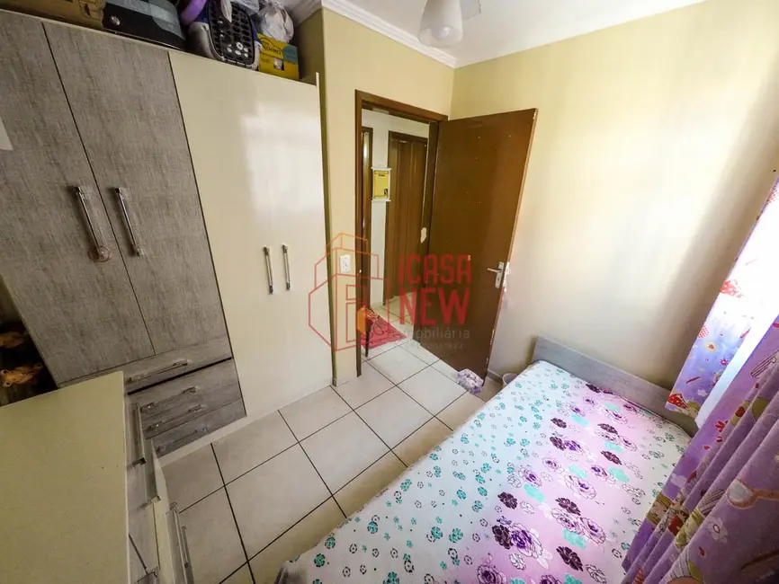 Foto 9 de Apartamento com 3 quartos à venda, 53m2 em Uberaba, Curitiba - PR