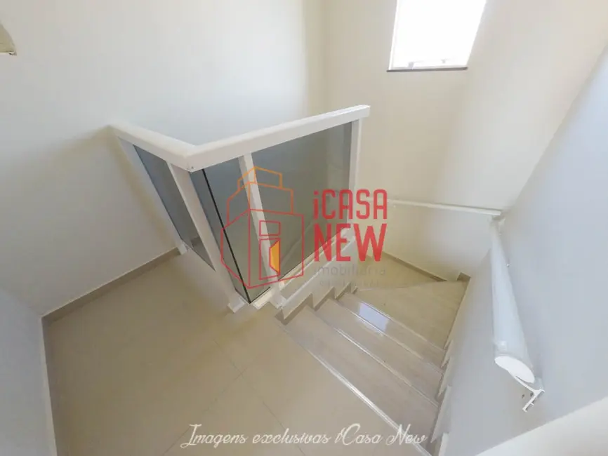 Foto 3 de Casa com 2 quartos à venda, 70m2 em Sítio Cercado, Curitiba - PR