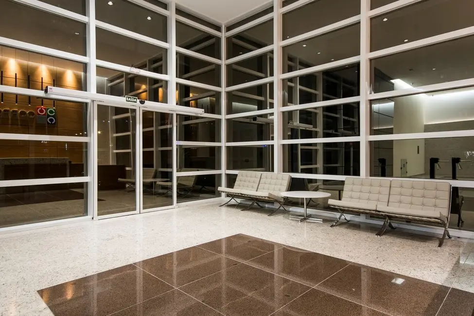 Foto 9 de Sala Comercial à venda, 238m2 em Centro Cívico, Curitiba - PR