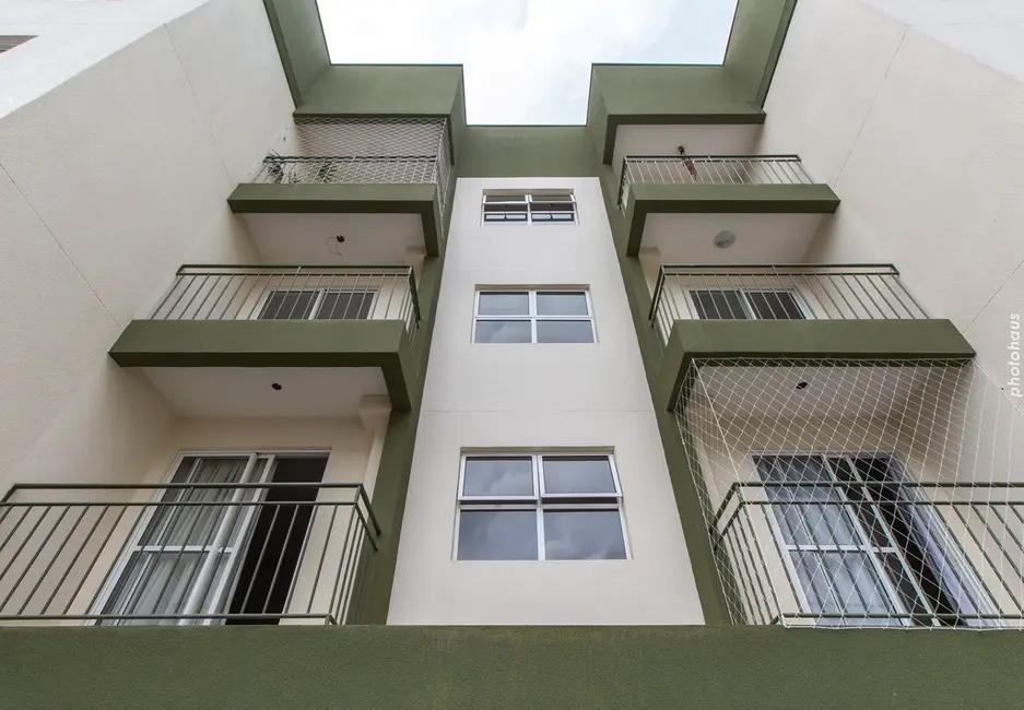 Foto 8 de Apartamento com 3 quartos à venda, 58m2 em Santa Cândida, Curitiba - PR