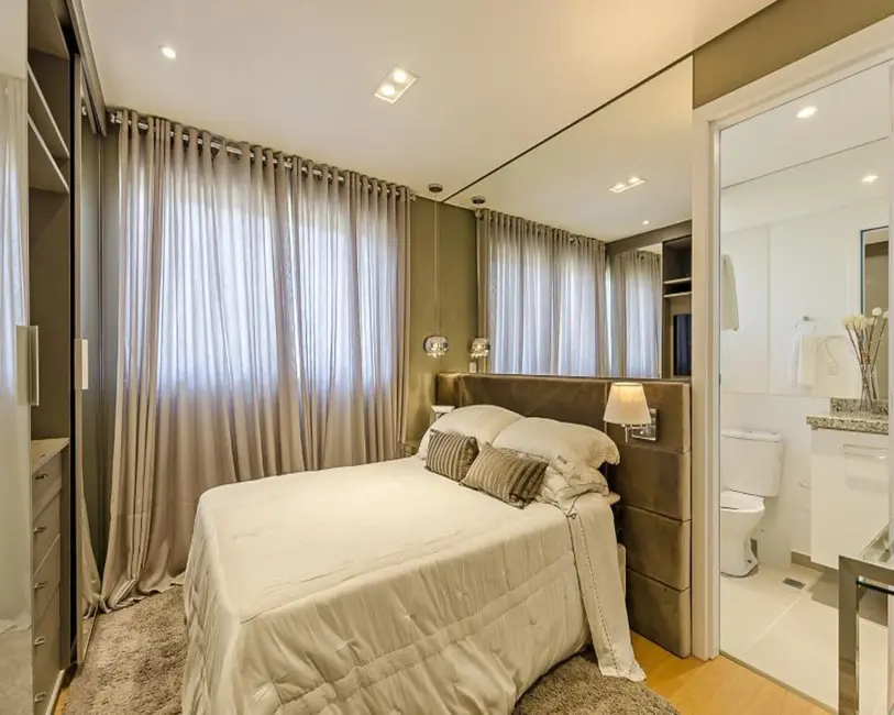 Apartamento com 2 quartos à venda, 80m2 em Santo Inácio, Curitiba - PR - imagem 3 Foto 3 de Apartamento com 2 quartos à venda, 80m2 em Santo Inácio, Curitiba - PR