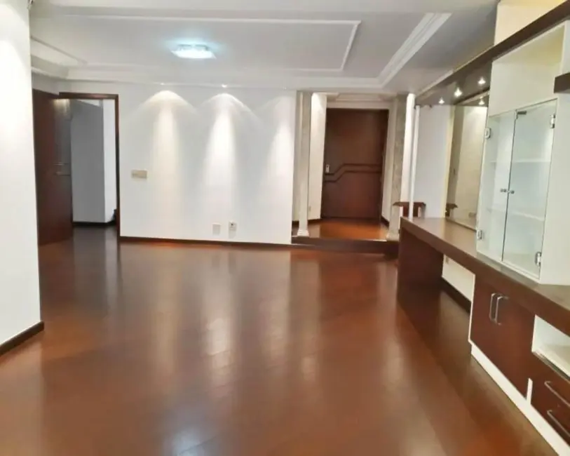 Foto 2 de Apartamento com 4 quartos à venda, 270m2 em Água Verde, Curitiba - PR