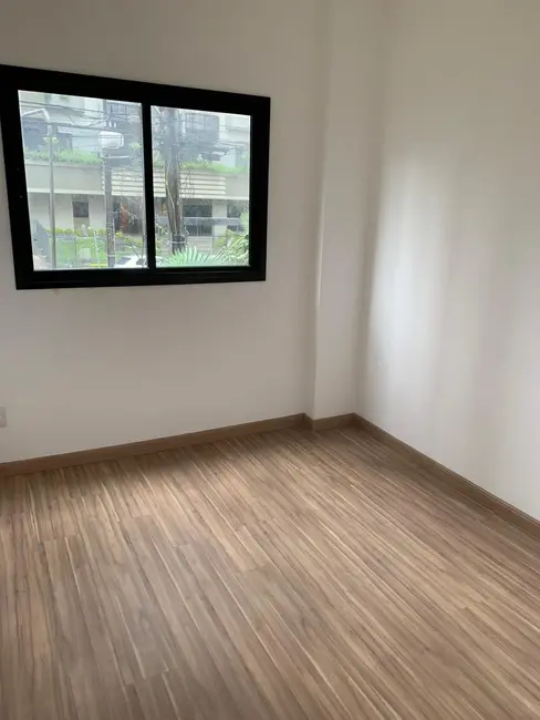 Apartamento com 2 quartos à venda, 61m2 em Cristo Rei, Curitiba - PR - imagem 4 Foto 4 de Apartamento com 2 quartos à venda, 61m2 em Cristo Rei, Curitiba - PR