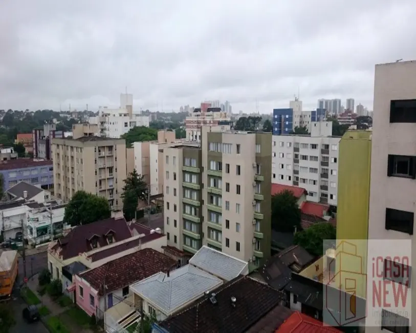 Apartamento com 4 quartos à venda, 135m2 em Juvevê, Curitiba - PR - imagem 5 Foto 5 de Apartamento com 4 quartos à venda, 135m2 em Juvevê, Curitiba - PR