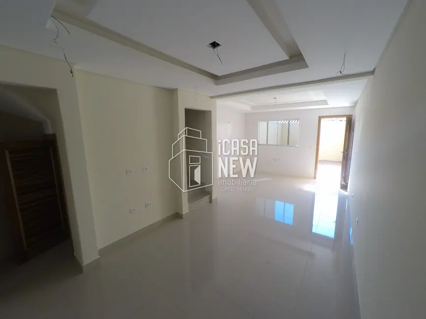 Sobrado com 3 quartos à venda, 92m2 em Sítio Cercado, Curitiba - PR - imagem 4 Foto 4 de Sobrado com 3 quartos à venda, 92m2 em Sítio Cercado, Curitiba - PR