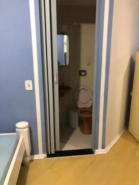 Apartamento com 1 quarto à venda, 21m2 em Cristo Rei, Curitiba - PR - imagem 8 Foto 8 de Apartamento com 1 quarto à venda, 21m2 em Cristo Rei, Curitiba - PR