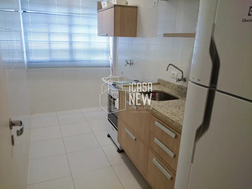 Foto 2 de Apartamento com 3 quartos à venda, 63m2 em Xaxim, Curitiba - PR