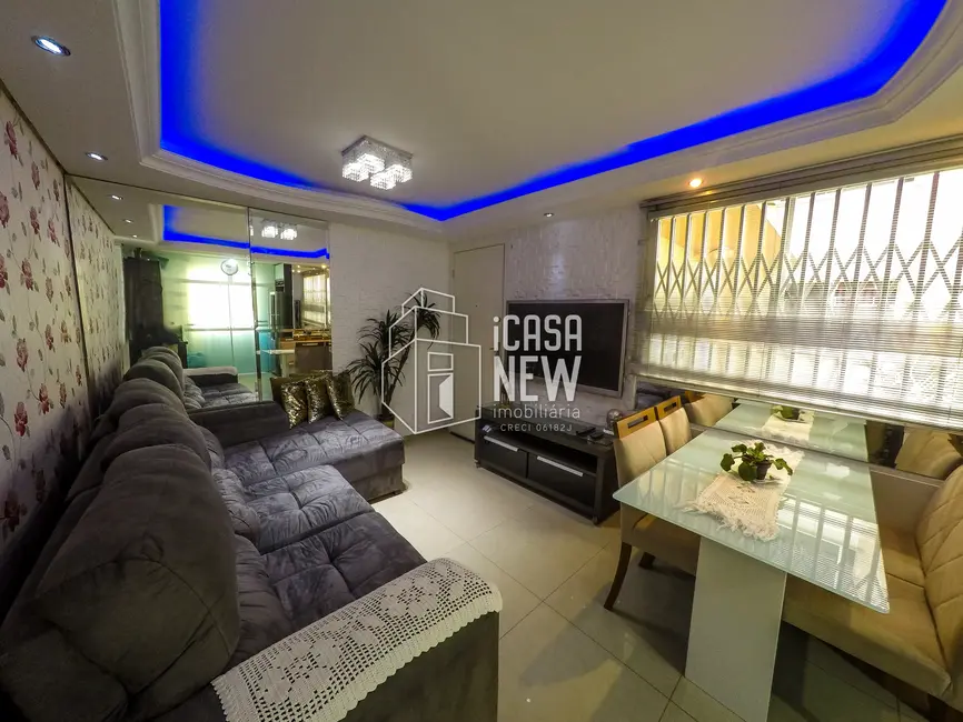 Apartamento com 2 quartos à venda, 43m2 em Sítio Cercado, Curitiba - PR - imagem 3 Foto 3 de Apartamento com 2 quartos à venda, 43m2 em Sítio Cercado, Curitiba - PR