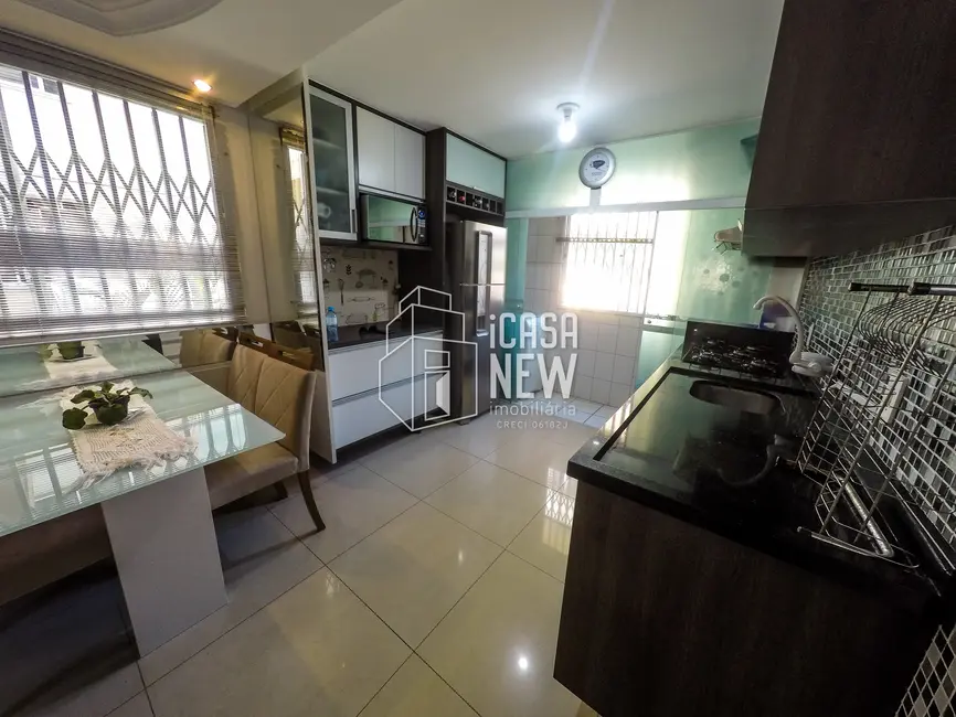 Apartamento com 2 quartos à venda, 43m2 em Sítio Cercado, Curitiba - PR - imagem 8 Foto 8 de Apartamento com 2 quartos à venda, 43m2 em Sítio Cercado, Curitiba - PR