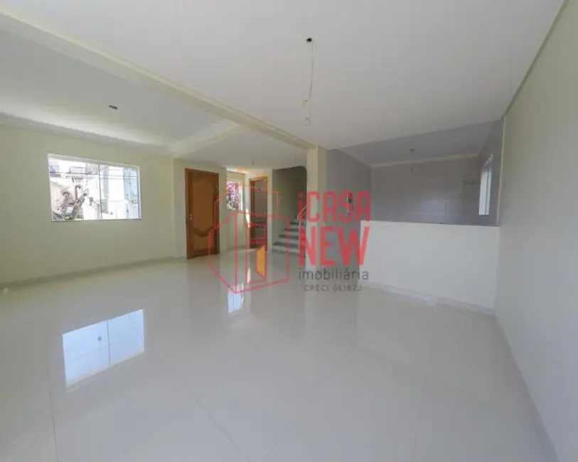 Sobrado com 3 quartos à venda, 160m2 em Jardim das Américas, Curitiba - PR - imagem 5 Foto 5 de Sobrado com 3 quartos à venda, 160m2 em Jardim das Américas, Curitiba - PR