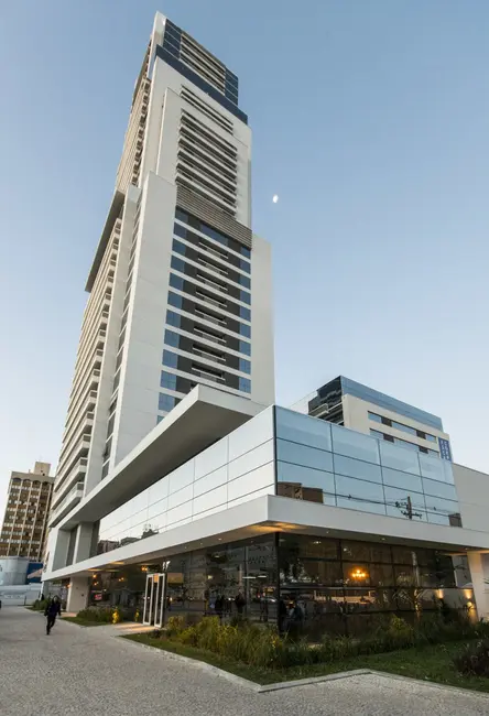 Loja à venda, 865m2 em Centro Cívico, Curitiba - PR - imagem 4 Foto 4 de Loja à venda, 865m2 em Centro Cívico, Curitiba - PR