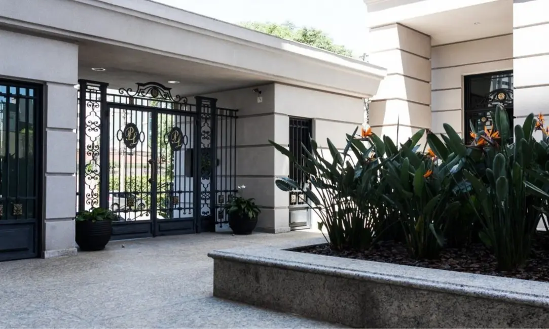 Foto 3 de Apartamento com 4 quartos à venda, 331m2 em Água Verde, Curitiba - PR